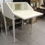 727 8623 SECRETAIRE